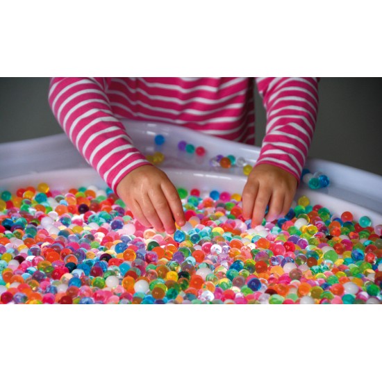 MESSY PLAY COLOR BEANS